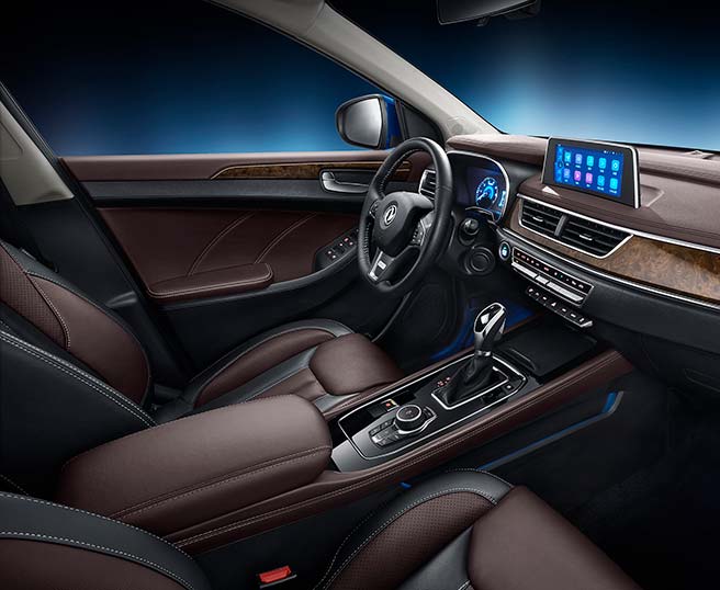 DFSK 580 Interior