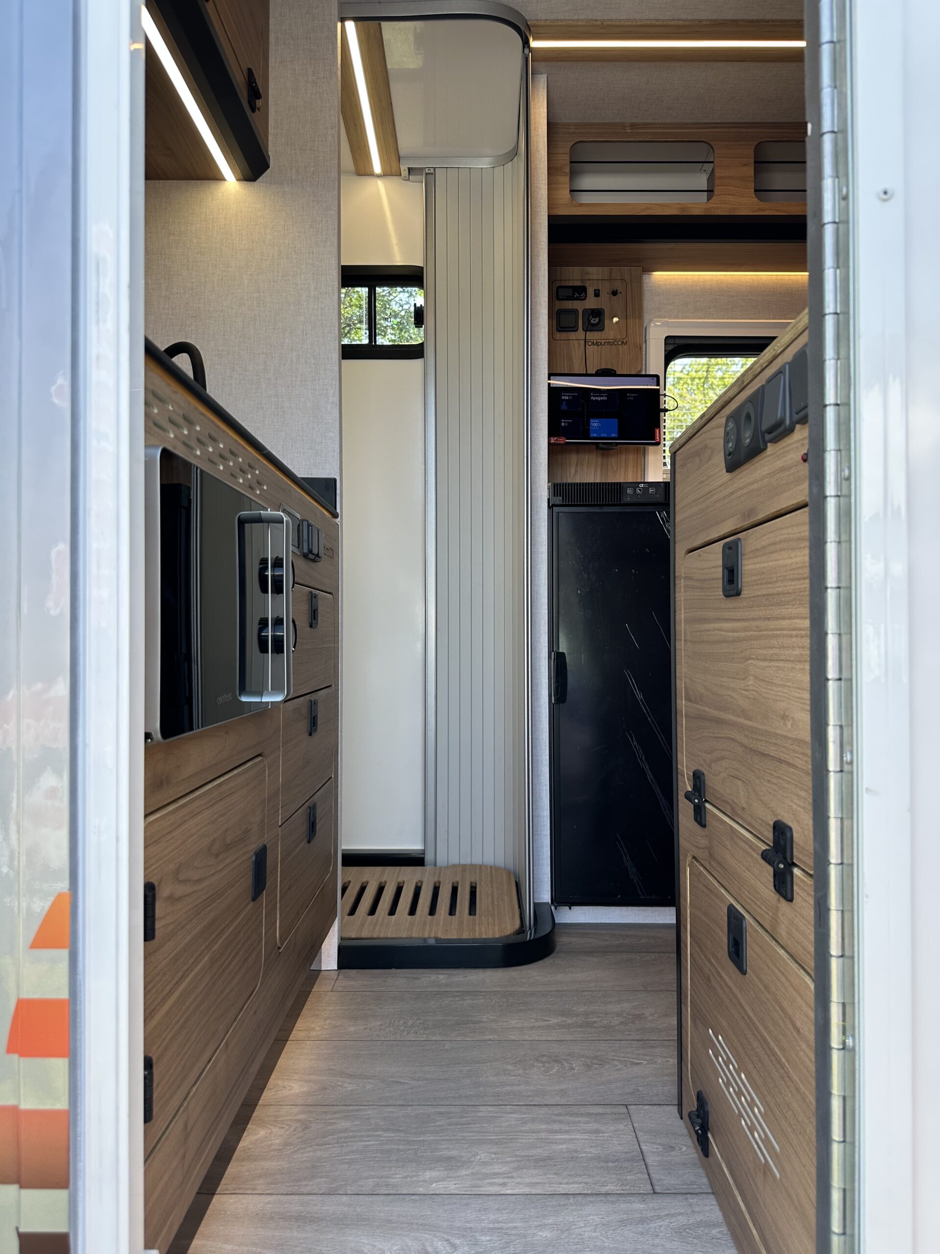 ISUZU camperizada en Asturias